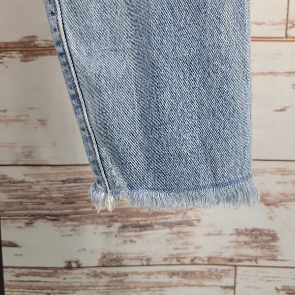 Levi's Premium Wedgie High Rise Jean Raw Hem Size 25 - Picture 7 of 11